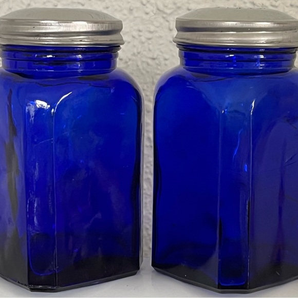 Vintage Cobalt Blue Glass Square Salt and Pepper Shakers Repro - Picture 4 of 10